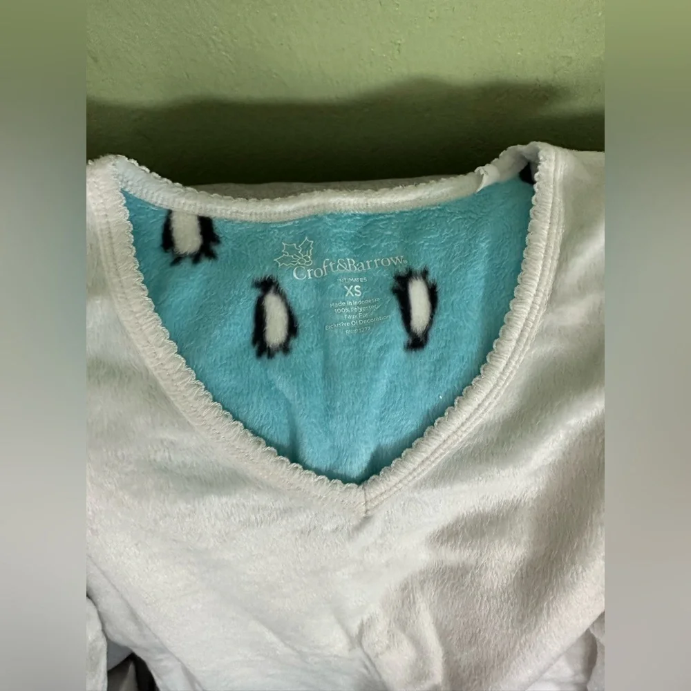 Croft & Barrow White and Blue Penguin Pajama Set - Picture 2 of 3
